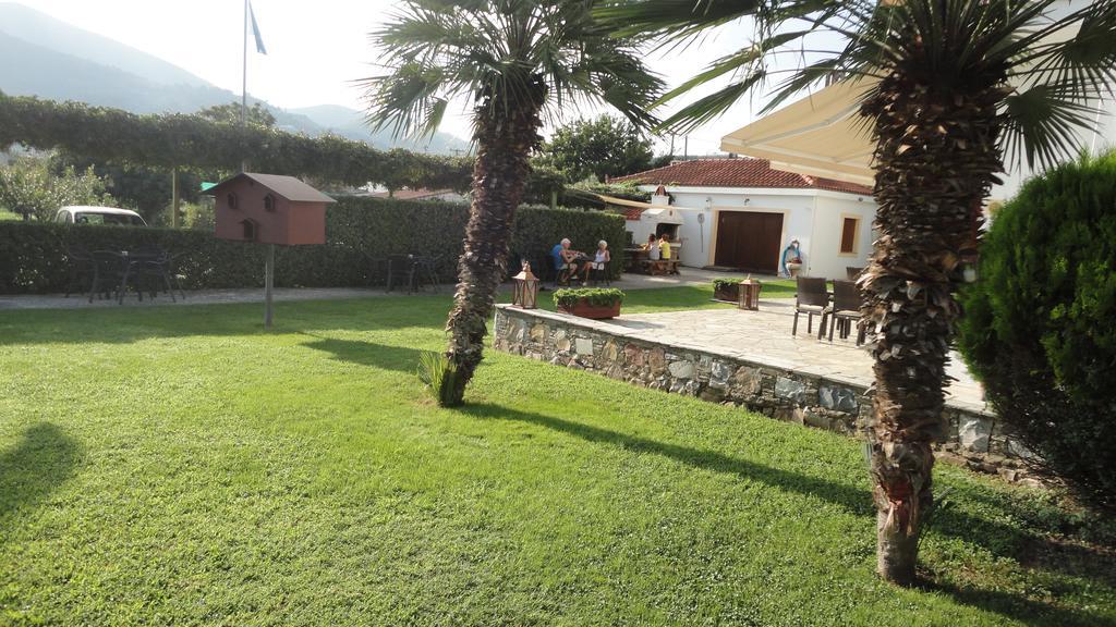 Aparthotel Melrose à Skopelos Extérieur photo