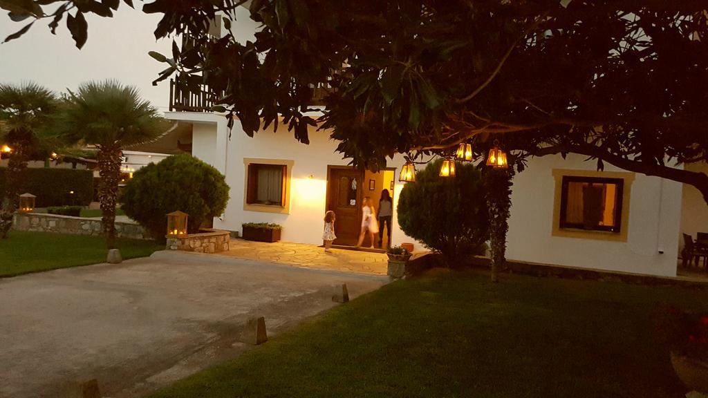 Aparthotel Melrose à Skopelos Extérieur photo