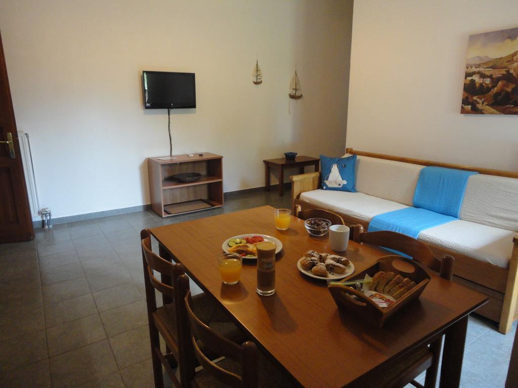Aparthotel Melrose à Skopelos Extérieur photo